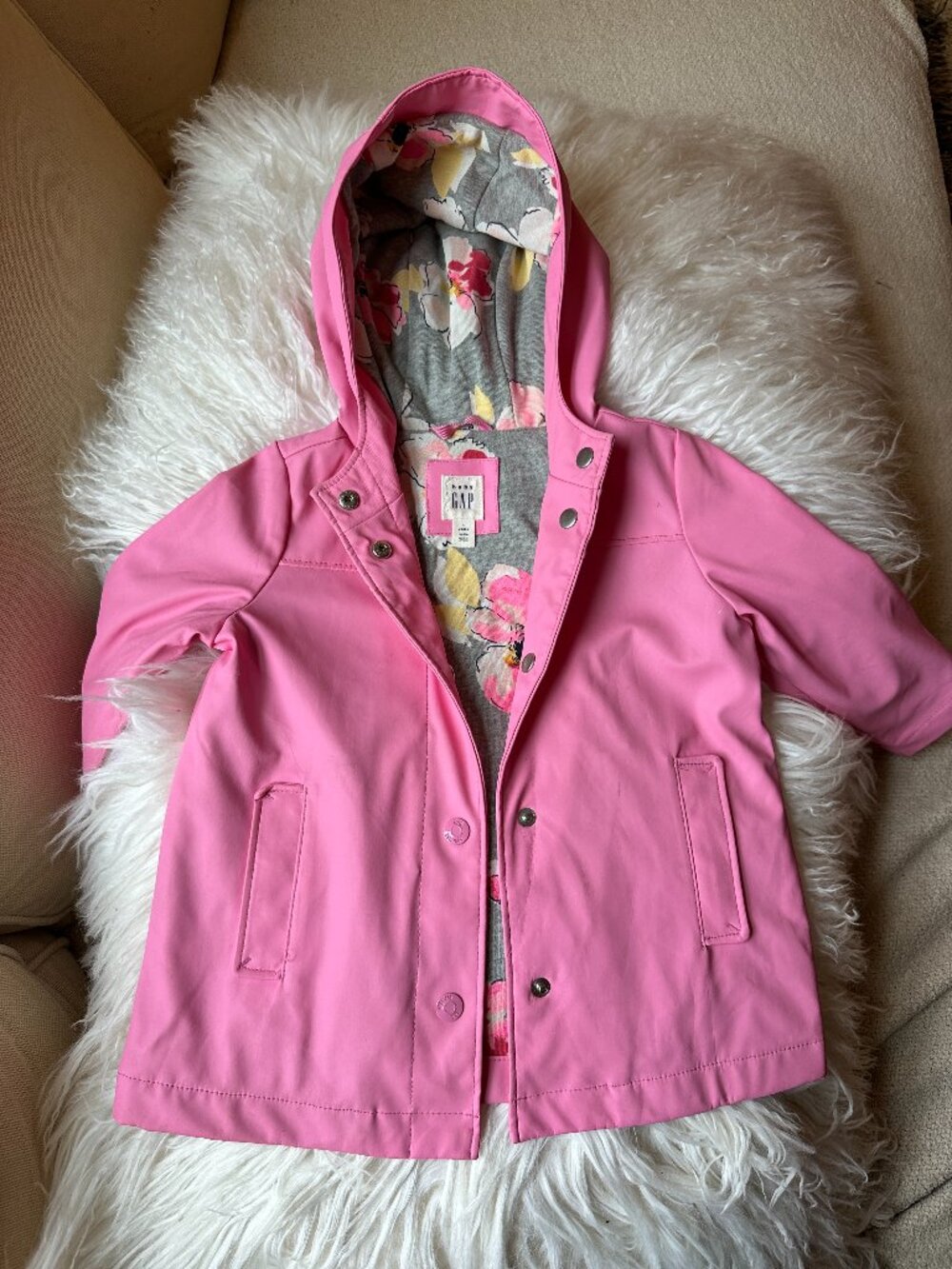 GAP girls rain coat, pink with soft floral lining, Sz 2T
